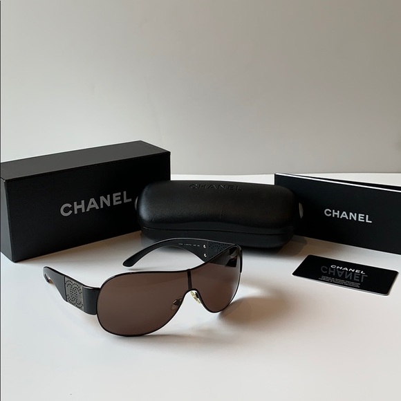 CHANEL Accessories - Authentic CHANEL black sun glasses
